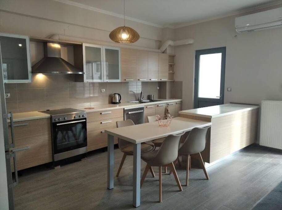 City Comfort Apartment Preveza Eksteriør bilde